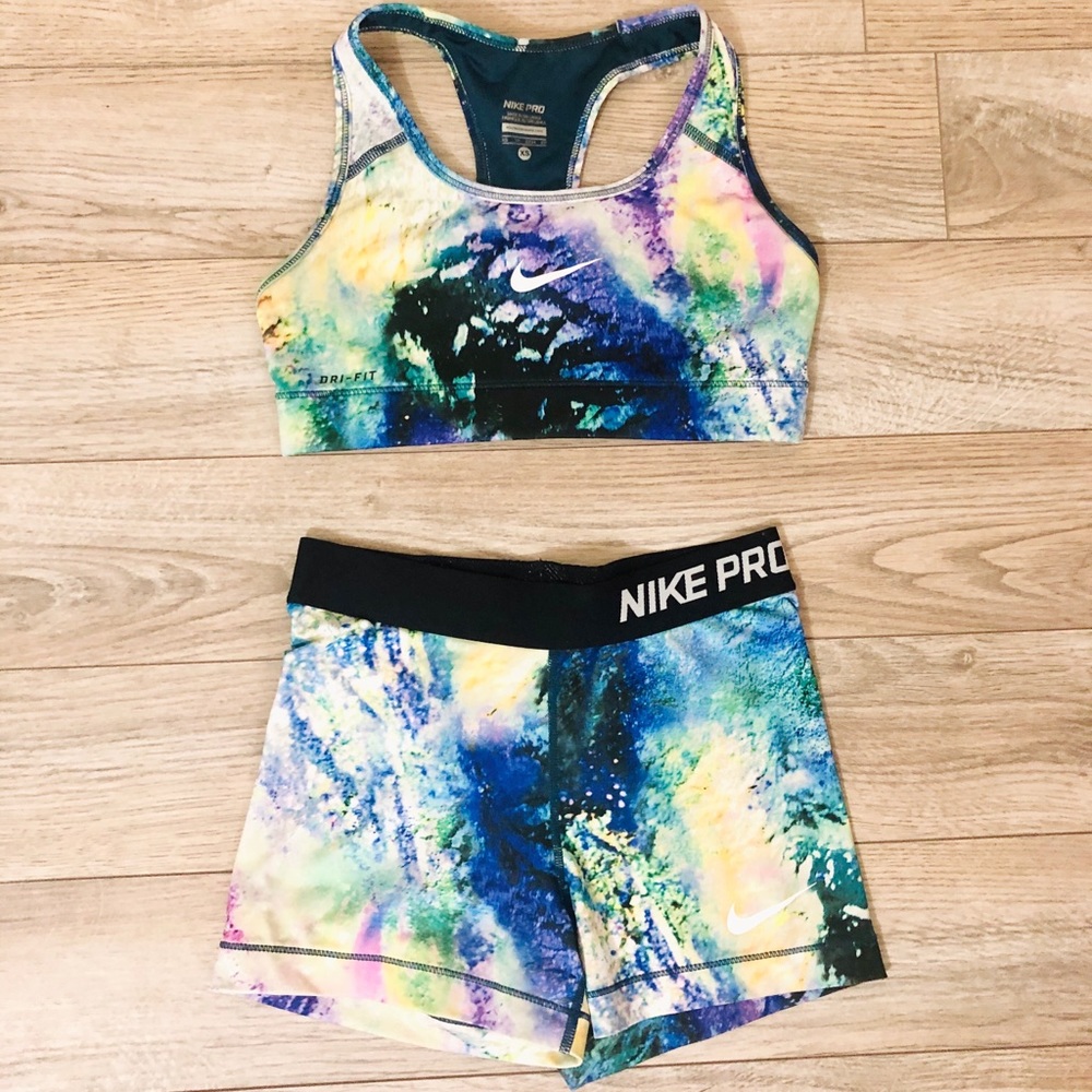 Sold - but I have more pairs! - Nike tie dye